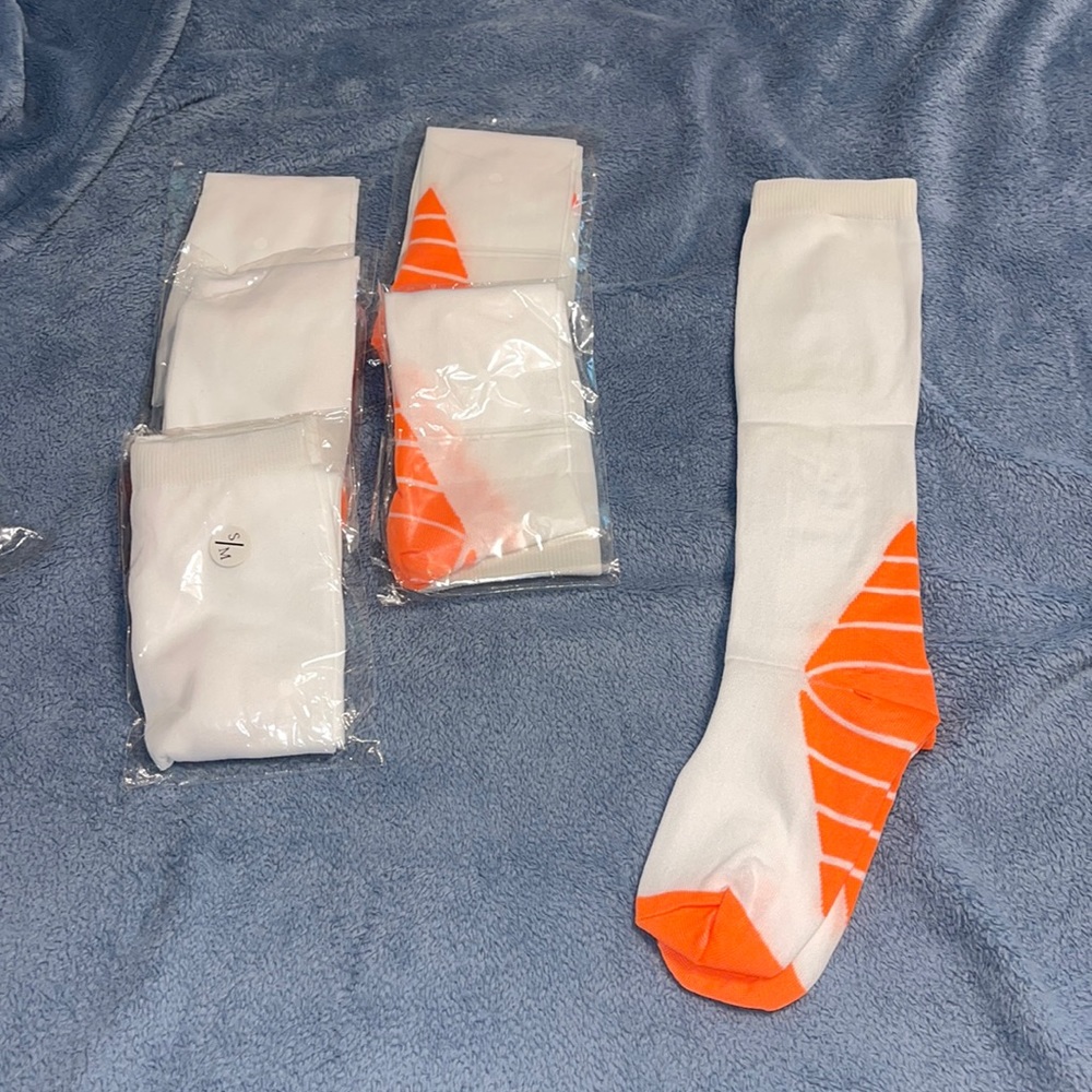 Womens small/medium compression socks pack of 6